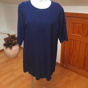 Tobi knee length dress in navy ❤️